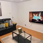 Stunning 2 Bedroom Duplex In The Heart Of London